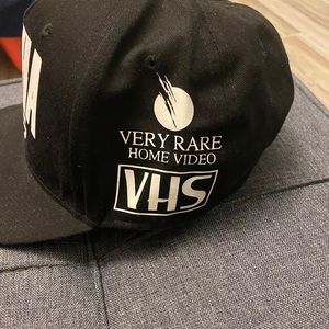 Snap back